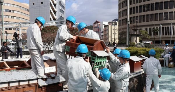 カピタン部屋 ヘトル部屋の模型改修 ミニ出島に設置 １５分の１スケール 長崎工業高建築科３年生 長崎新聞