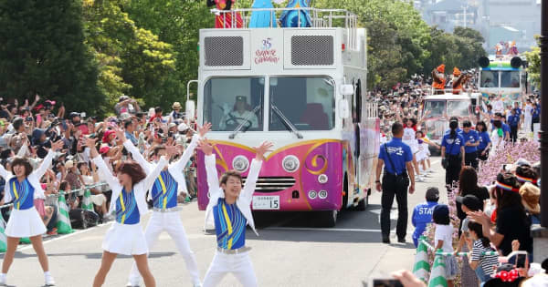 平成の長崎 ディズニーの人気者に歓声 リゾート35周年記念 長崎帆船まつりでパレード 平成30 18 年 長崎新聞