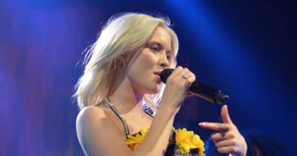Zara Larsson surrounds herself with women in order to feel 'protected' in  the music industry