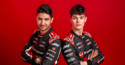 ハースF1が2025年型マシンのシェイクダウンを非公開で実施。ホワイト基調のマシンでオコンがドライブ
