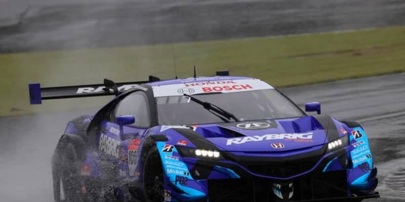 スーパーgt富士公式テスト 2日目午前はウエットに Raybrig Nsx Gtがトップタイム 気になる車 バイクニュース