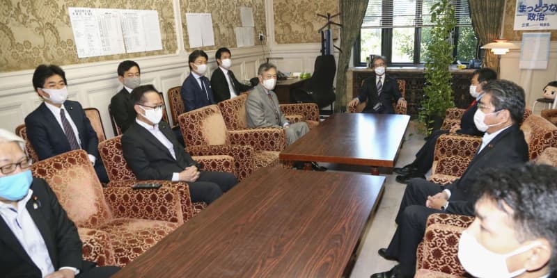 杉田・副長官招致改めて要求　野党、学術会議任命拒否