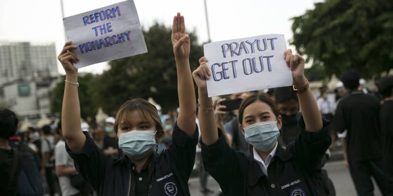 タイ、首都の非常事態宣言を解除　学生ら、3日以内の首相辞任要求