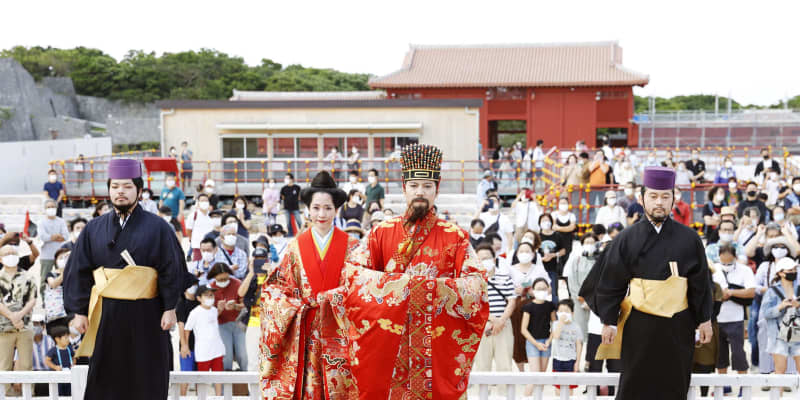 首里城祭で伝統芸能披露　火災1年、琉球王朝の雰囲気包む