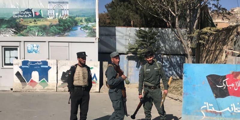 アフガンで銃撃、19人死亡　大学テロ、学生巻き添え