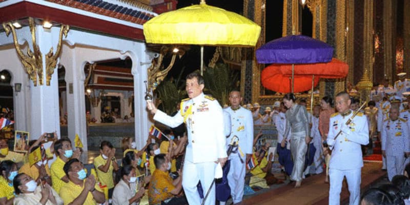 【タイ】タイ国王「全ての人愛する」［政治］　王室改革のデモ隊に、異例の肉声
