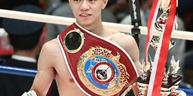 中谷潤人、8回KOで新王者　WBOフライ級決定戦