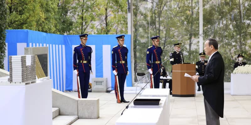 首相、殉職の自衛隊員を追悼　「尊い犠牲を無にせず」