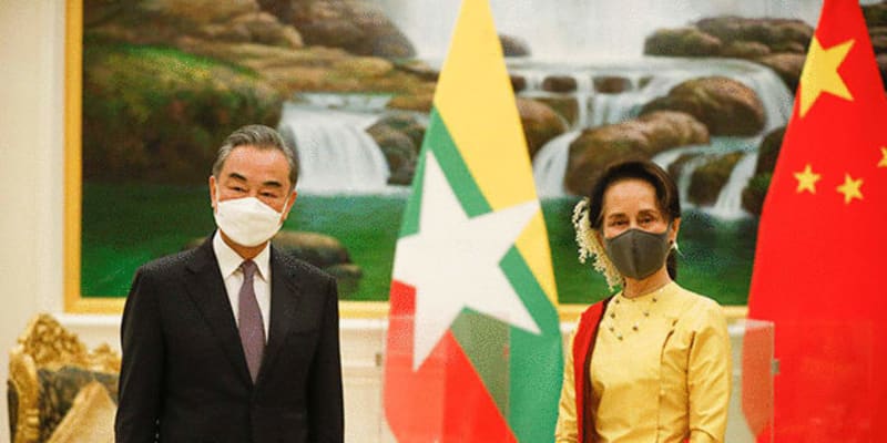 【ミャンマー】中国外相が来訪、ワクチン30万回分提供表明［政治］