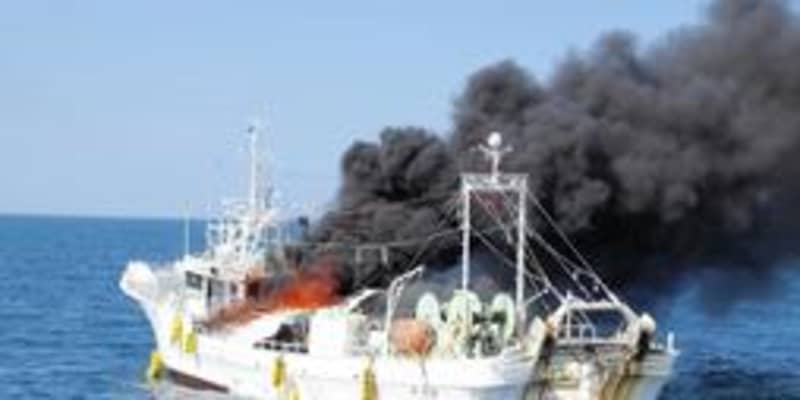 底引き網漁船で火災、乗組員7人救助　兵庫・香美町沖の日本海