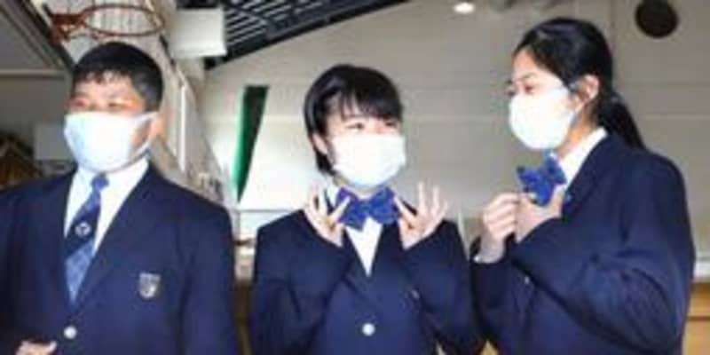 海の青色を基調「神戸タータン」制服に使用　神戸の中学校