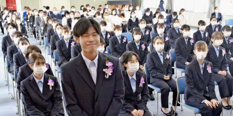 沖縄の歯科衛生士学校に初の男子学生　「患者に優しく寄り添える人に」