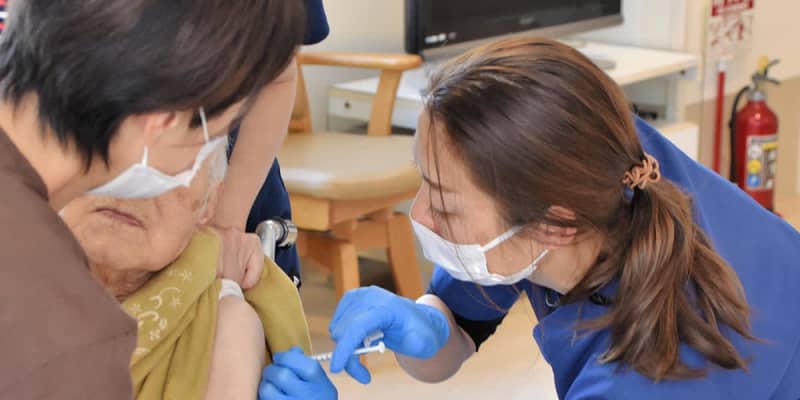 【新型コロナ】高齢者向けコロナワクチン接種　神奈川・三浦市内の施設でも始まる