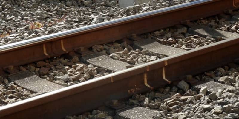 高3女子が南武線電車にはねられ死亡　JR登戸駅、5000人に影響