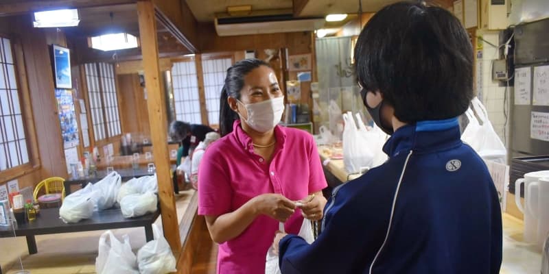 沖縄の子ども食堂、2割が弁当配布に切り替え　「感染リスクは怖い」悩みながらの運営