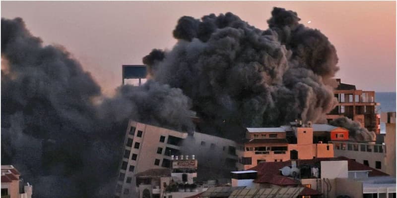 イスラエル主要都市にロケット弾130発　ハマス「空爆に報復」