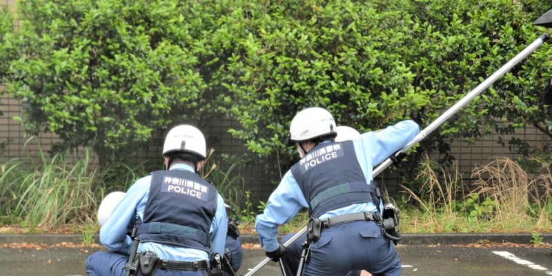 東京五輪へ　川崎で翻訳機使い外国人保護訓練　神奈川県警