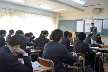 千葉県内公立高校入試始まる　受験生3万5515人、合格へ”15の試練”　「すべてを出し尽くす」