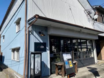 流山本町「古舎（ふるや）カフェ灯環（とわ）」が旧米穀店の倉庫へ移転・リスタート