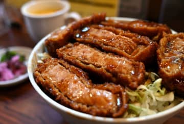 東京で復活『いとう食堂』の味！目もお腹も満たす！絶対大好きデカ盛りグルメ3選