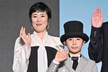 寺嶋眞秀、母・寺島しのぶとともにイベントに登場　父の祖国で見たエッフェル塔は「すごくデカかった」