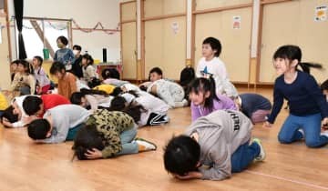 園児、ポケモンで防災学ぶ　地震起きたら、わざ「からにこもる」　震災知らない世代に動画やクイズ　香取・佐原保育所　【東日本大震災12年】