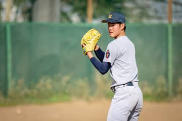 慶応の技巧派エース松井喜一が目標にする2人の往年名投手「サイドピッチャーとして理想的」【センバツ】