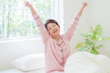 「パジャマはシルク」「バランス力を鍛える」…100歳健康長寿導く最新ルール