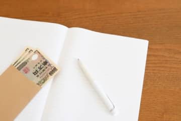 年収700万円でも「月5万以下のシェアハウス住まい」「おごりじゃない飲み会は行かない」と語る30代女性