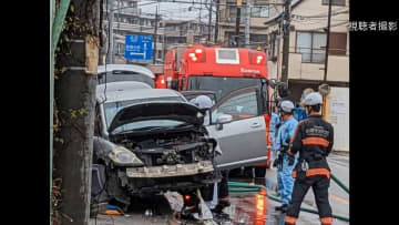 車が歩道に乗り上げ標識や壁に衝突　意識不明の男性は回復　千葉・船橋市