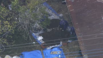 横領で逮捕の男 十数年前の殺害告白　自宅庭から白骨遺体