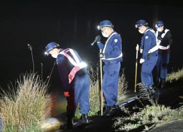 川で発見は不明男児、死亡確認　花見後所在分からず、千葉