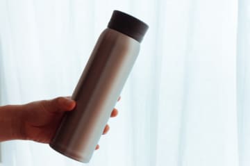 年収1500万円だけど「ペットボトルは買わずに水筒持参。徒歩20分以内なら電車に乗らない」と語る女性