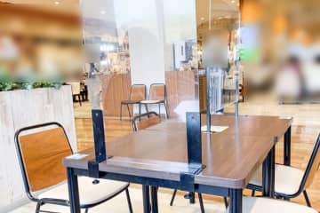 飲食店のアクリル板、ネットでは賛否あるが…　「意外な理由」で継続を求める声