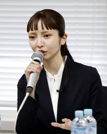 政女党、人事巡り対立表面化　「党首交代」で食い違い