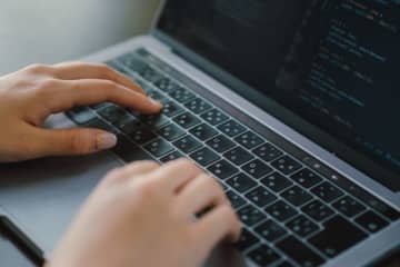 「複雑で厄介…」インターネット回線の問題点、専門家に聞く賢いプロバイダー選び