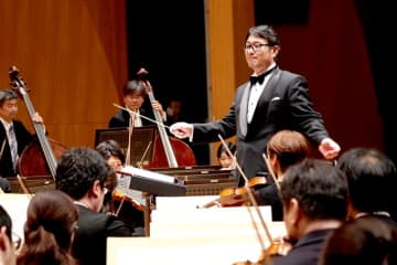最後のコンサートで「ありがとう」　千葉県文化会館が改修入り　千葉交響楽団、慣れ親しんだ”楽器”と別れ　CF支援者が指揮も