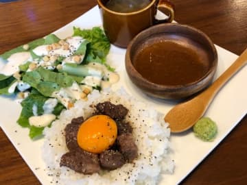 赤字覚悟の550円で和牛ステーキが！ハワイアンスタイル焼肉LUANA（ルアナ）＠千葉