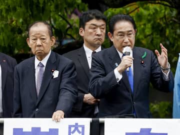 街頭演説再開、首相が判断　残る3カ所は予定通り