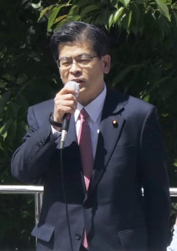 公明幹事長、初の補選応援　統一選を優先、自民から不満も