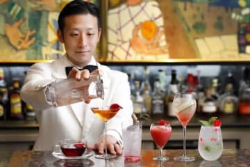 すてきなカクテル、世界ファイナリストが楽しみ方伝授　ニューオータニ幕張で初サロン