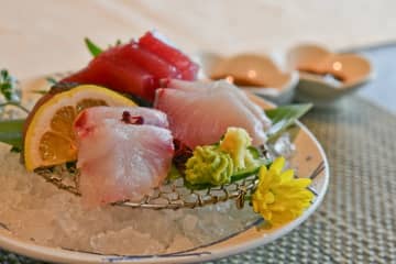 千葉・館山を満喫！海を見ながらの豪華ランチと温泉、無料スポットも楽しむ贅沢旅