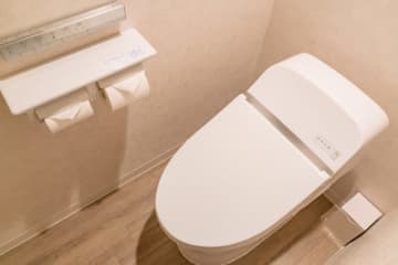 一部上場企業で働いているのに「トイレの小は3回に一回しか流さないんだなぁ～これぞ節約！」と話す友人に驚愕
