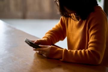 不妊治療中なのに……子どもの写真を大量にLINEしてきた友人と絶縁