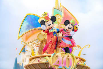 2日間連続で遊べる！　東京ディズニーランド、シーに「サマー2デーパスポート」が登場