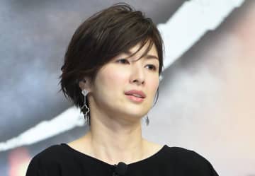 吉瀬美智子48歳　次女イベント出席コーデが斬新！ラフスタイル！オーバーオールに洗いざらしの髪「何でも似合っちゃう」