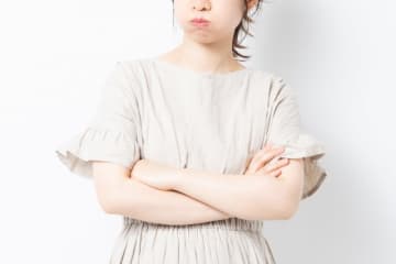 同僚の元カレと付き合ったら「人の元カレを奪う人！」と激怒されて面倒くさいことになった女性
