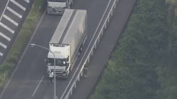 【速報】大型トラックが通行人の男女をひく　1人は意識不明の状態　60代男を現行犯逮捕　千葉・成田市