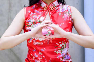 「目のやり場に困るほどでした」結婚式に“春麗”みたいなチャイナドレスで参列した女性に困惑
