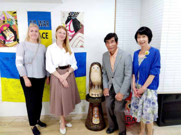 ウクライナ大使館へ「アマビエ」寄贈　「恒久平和」彫られ高さ約1メートル　千葉・茂原　